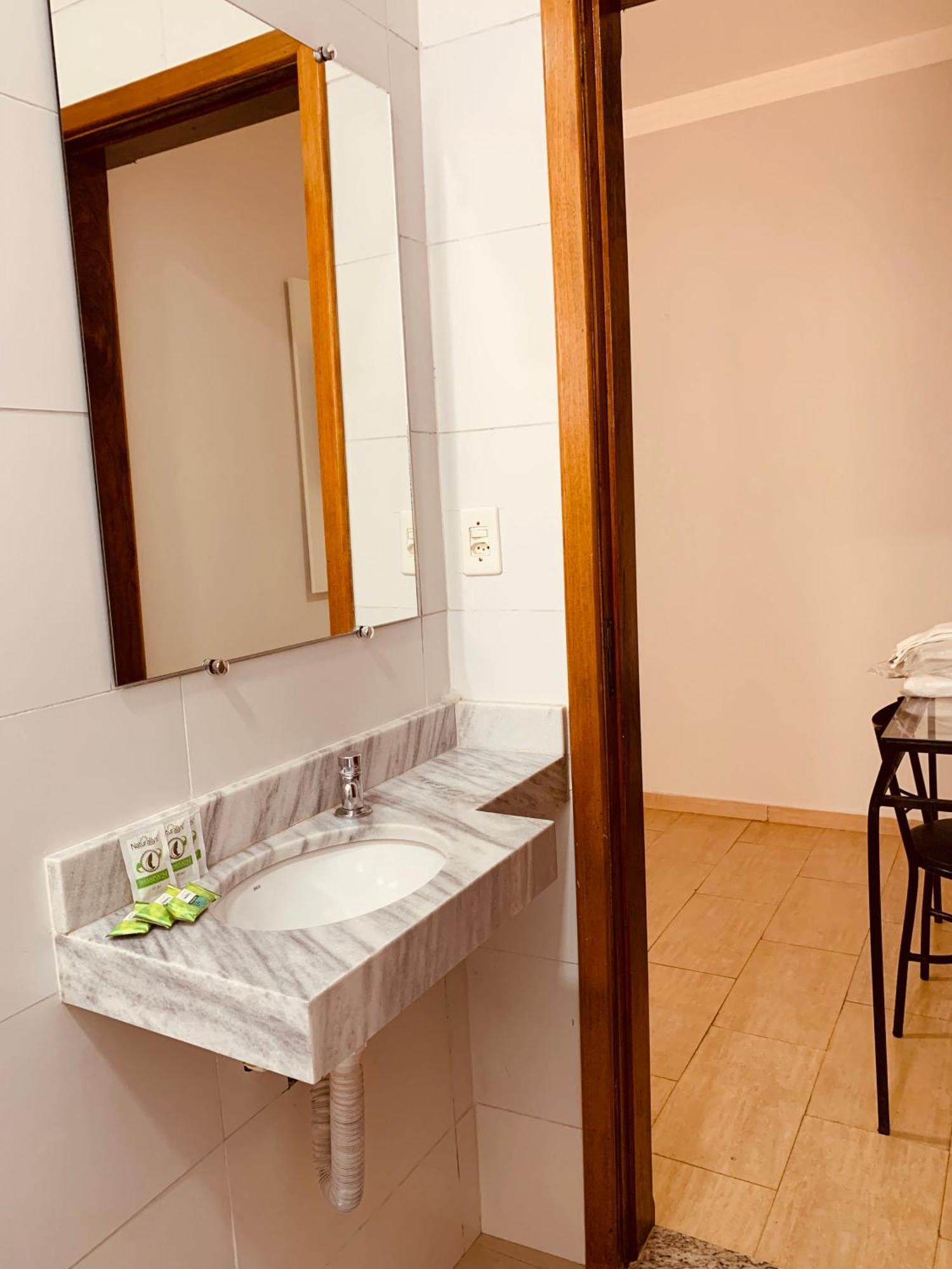 Hotel Belvedere Araras - Facil Acesso Hospital Sao Leopoldo E Faculdades Bilik gambar